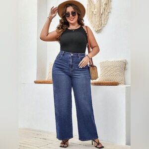 NWOT LUNE Plus Sized Relaxed Fit Washed Straight Leg Jeans size OXL/12